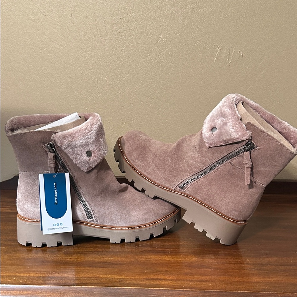Baretraps Wyoming Women's Winter Boots in Taupe